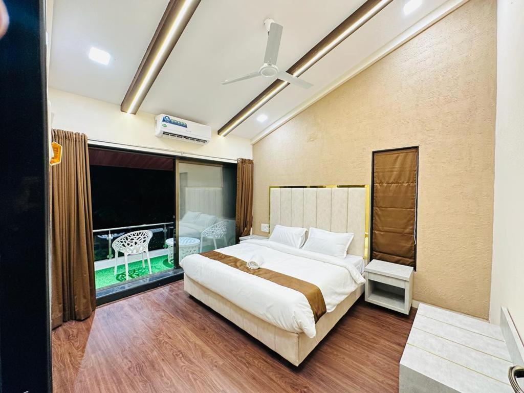 Casa Majestic Lonavala Villa Exterior photo